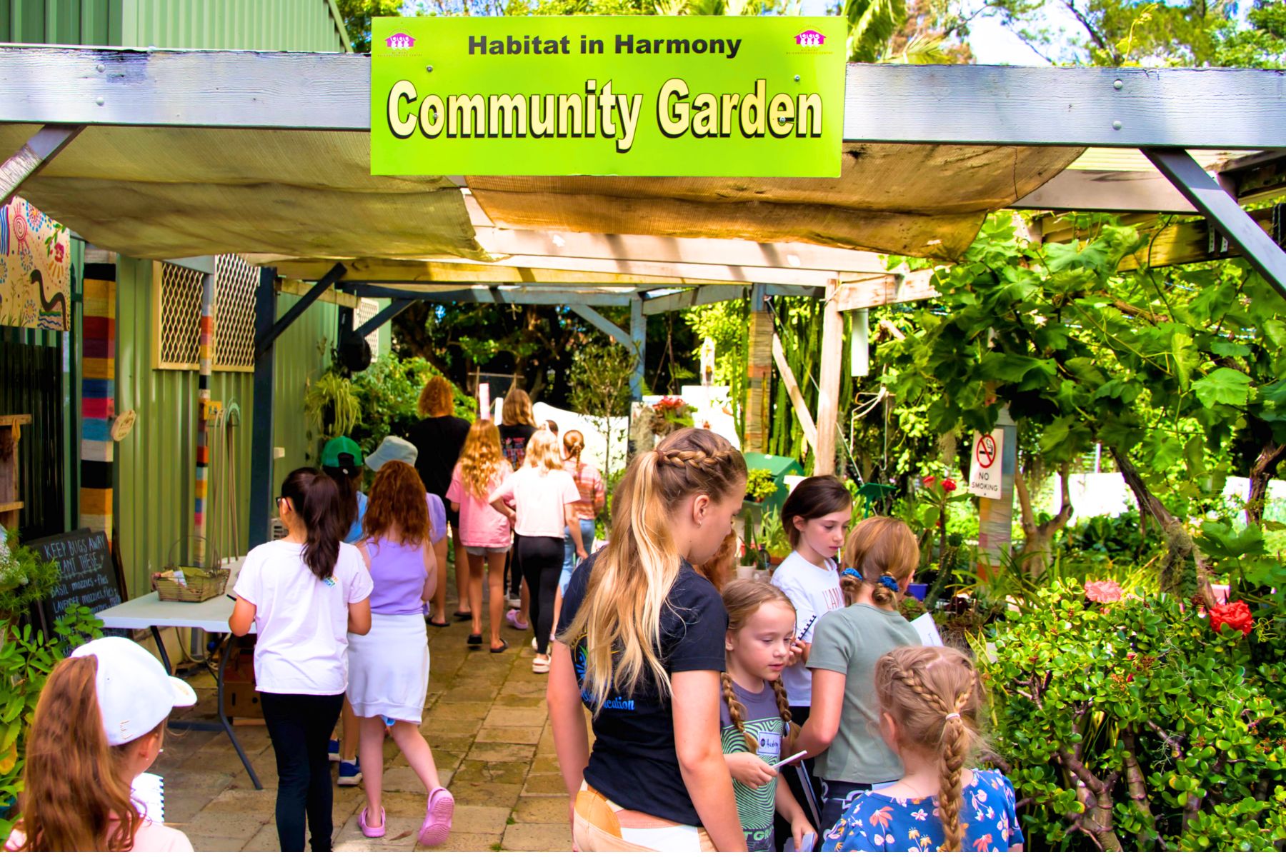 Yeehaw-and-Yarn-FREE-holiday-workshops-april-26