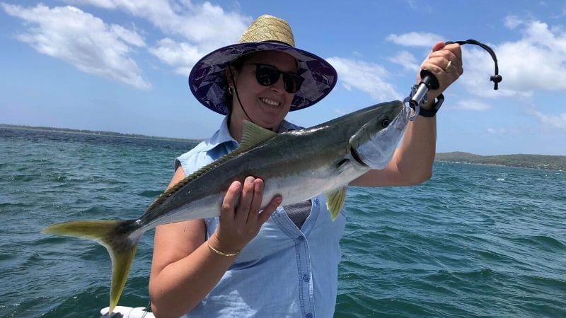 women-fishers-lake-macquarie