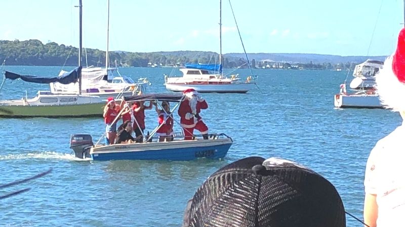 santa-on-the-boat-gallery2