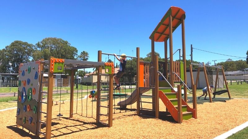 marks-oval-playground-gallery8