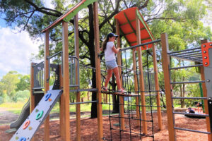 neegulbah-park-playground-macquarie-hills-main2