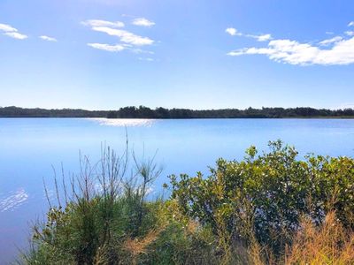 dog-friendly-belmont-lagoon-walk-gallery9