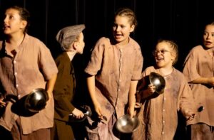 Hive-youth-theatre-gallery10
