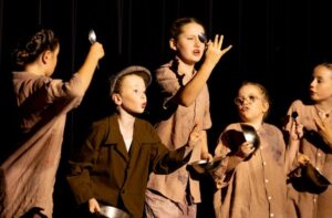 Hive-youth-theatre-gallery11