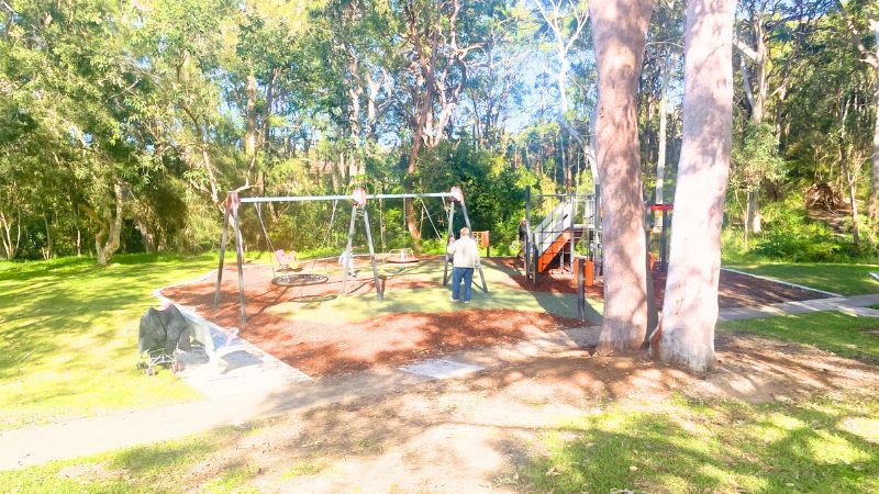 jewells-parade-reserve-playground-gallery1