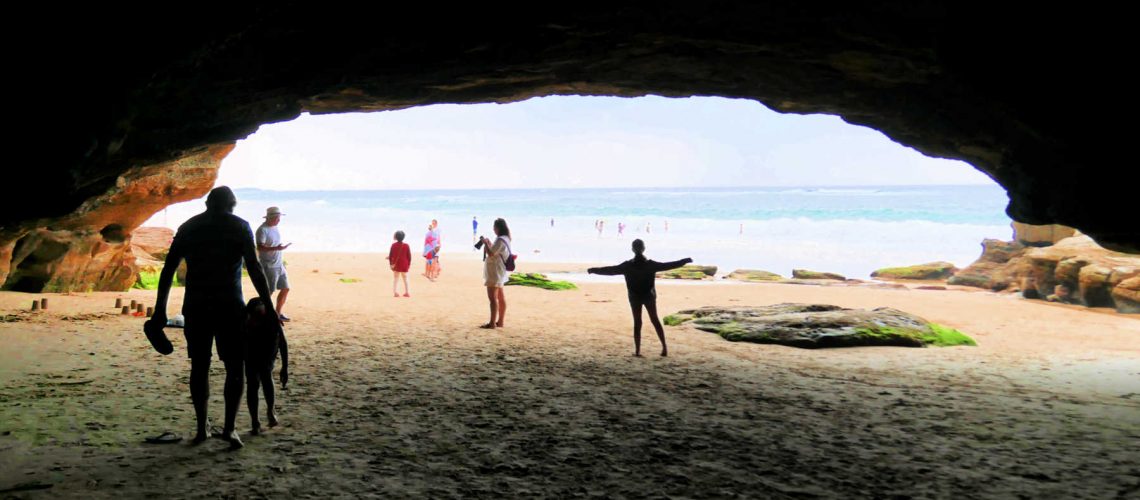 caves-at-caves-beach